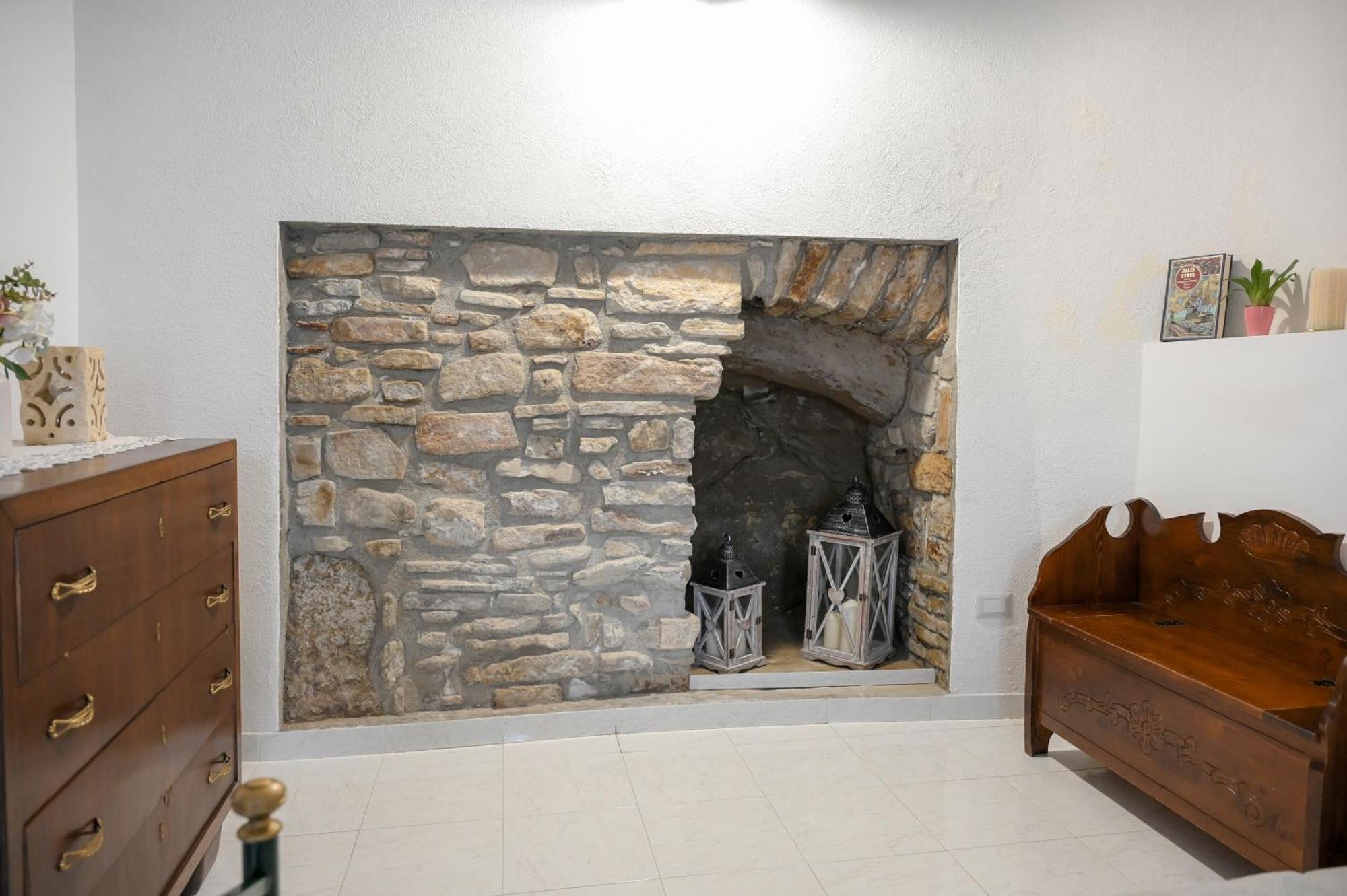 Karlin'S House Anzi - Albergo Diffuso Exterior photo